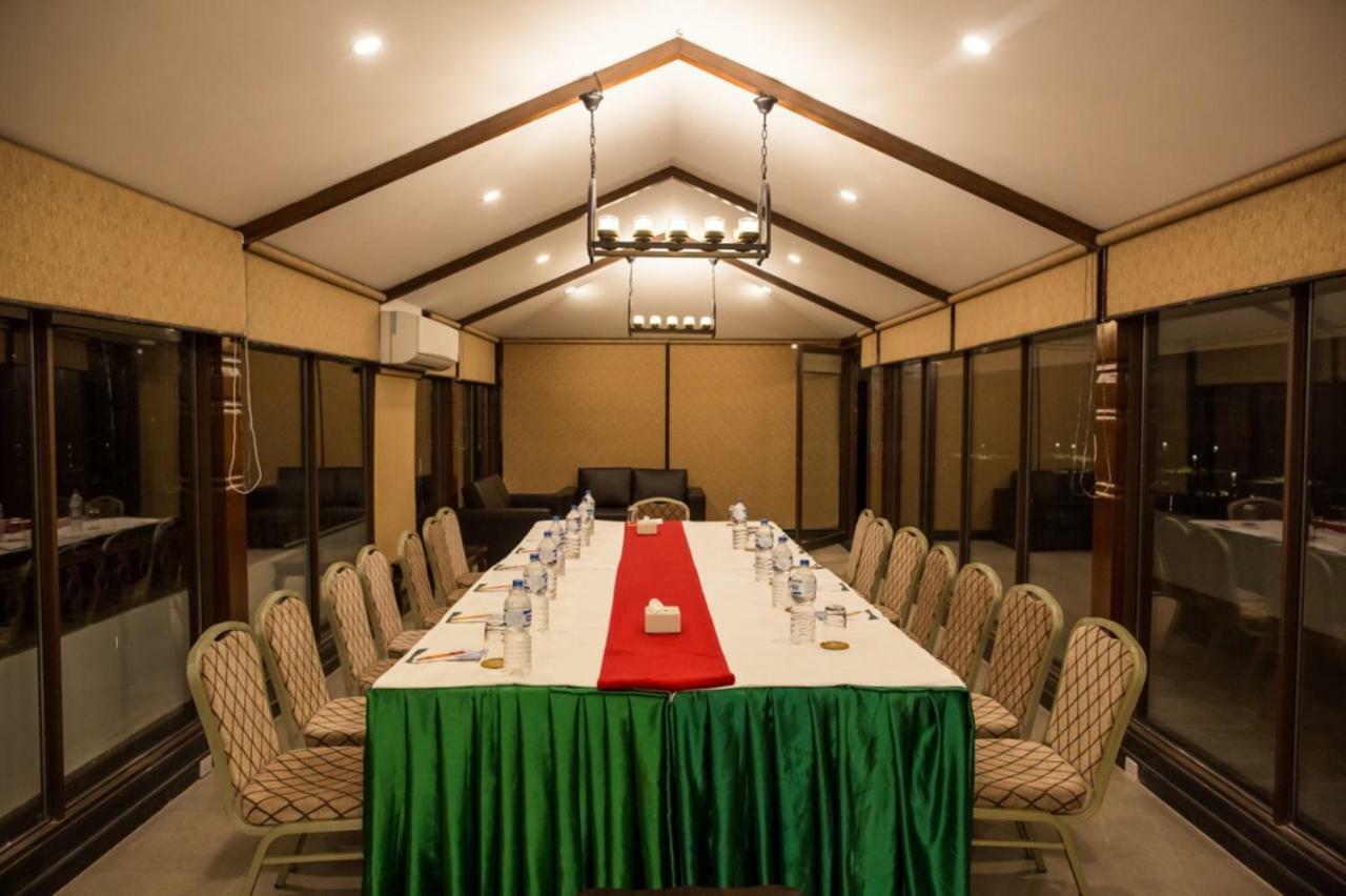 Chandragiri Hills Resort Thānkot Eksteriør bilde